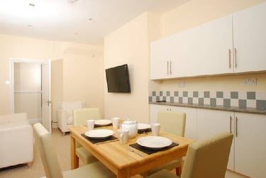 5 bed house, Hamilton Gardens, Near university, Plymouth, PL46PQ - Image 7