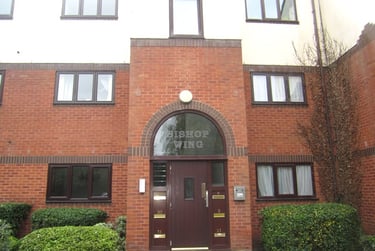 1 bed flat, Beckside Gardens, Melrosegate, York, YO103TX - Image 2