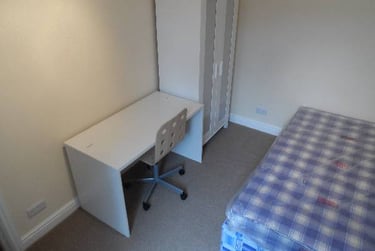 6 bed house, Hibbert street, Rusholme, Manchester, M145NT - Image 4