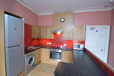 4 bed flat, Clerk street, Newington, Edinburgh, EH89JG - Image 1
