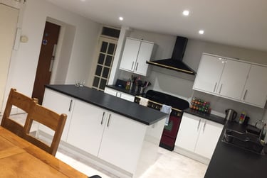 9 bed house, Tothill avenue,, Near university, Plymouth, PL48PH - Image 1