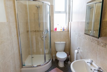 5 bed house, Brudenell rd, Hyde park, Leeds, LS61HA - Image 3