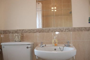 3 bed flat, Minute walk to university, Middle Street, Near university, Portsmouth, PO54BX - Image 8