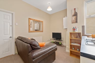 3 bed flat, Bedford Terrace, North hill, Plymouth, PL48EY - Image 5