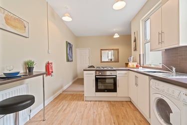 3 bed flat, Bedford Terrace, North hill, Plymouth, PL48EY - Image 6