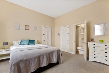 3 bed flat, Bedford Terrace, North hill, Plymouth, PL48EY - Image 9