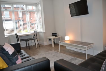 4 bed house, Woodside Place, Burley, Leeds, LS42QU - Image 9