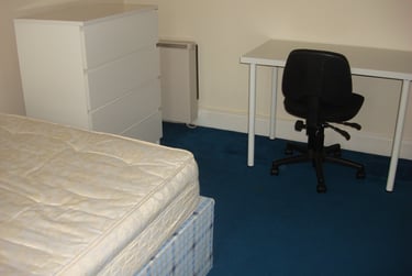 4 bed flat, Hampshire terrace (opposite student's union), Near university, Portsmouth, PO12QF - Image 4