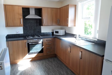 1 bed flat, Portland crescent, Victoria park, Manchester, M130BU - Image 1