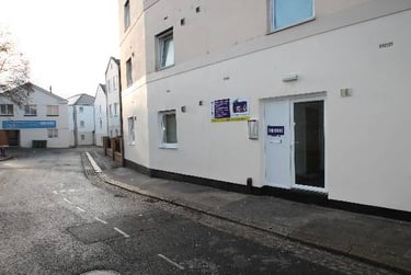 1 bed studio, Studio 4 The CUBE 5 gibbon lane, Near university, Plymouth, PL48EB - Image 2