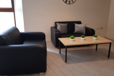 5 Bedroom Flat with Single Bed at Keiller Court, Horsewater Wynd, City Centre, Dundee, DD15DS - Image 7