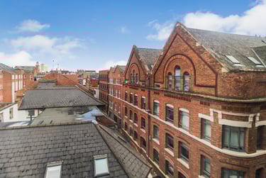 Large Studio (Top Floor) at The Nest, 3-7 Marble Street, Clarendon Park, Leicester, LE15XD - Image 9