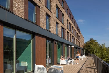 Canal View - En-Suite at Graystacks, 171 Castle Blvd, Dunkirk, Nottingham, NG71GY - Image 8