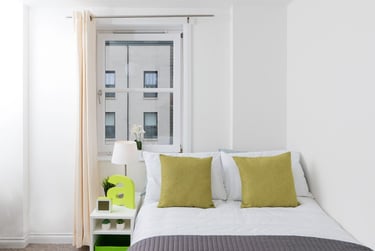 Premium Plus - 5 Bed Flat at Froghall, 29 Froghall Road, Old Aberdeen, Aberdeen, AB243JL - Image 2