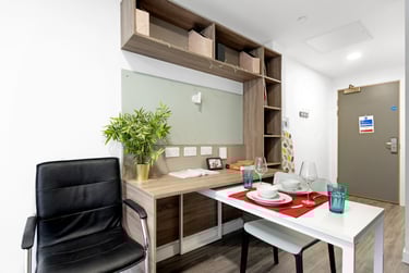 Premium Plus Studio at Stanhope House, 91-95 Commercial Road, City Centre, Portsmouth, PO11BQ - Image 5