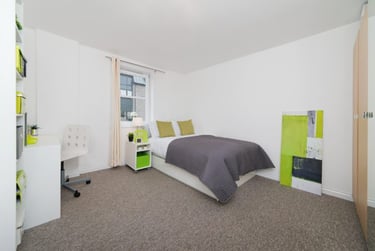Premium Plus - 3 Bed Flat at Froghall, 29 Froghall Road, Old Aberdeen, Aberdeen, AB243JL - Image 2