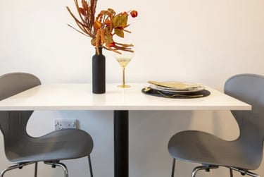 Elegance Studio at Fraser Studios, 140 Causewayend, City Centre, Aberdeen, AB253TN - Image 1