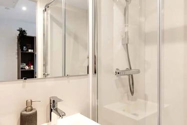 Premium Ensuite at Howard Gardens, Howard Gardens, Cardiff, CF240FA - Image 4