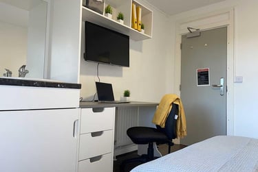 Classic Non-En Suite at Mansion Place, 2 Boston Street, City Centre, Nottingham, NG11BG - Image 5