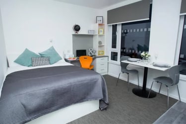 Executive Studio at Fraser Studios, 140 Causewayend, City Centre, Aberdeen, AB253TN - Image 1