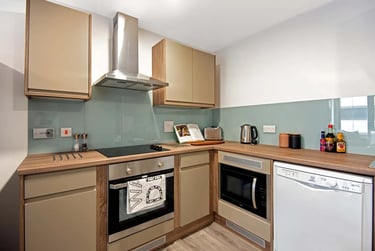 Superior Ensuite at Howard Gardens, Howard Gardens, Cardiff, CF240FA - Image 6