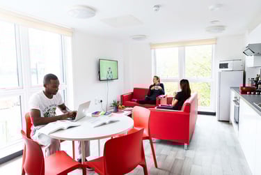 Budget Ensuite at Abbey House, 7 Manor Road, Central, Coventry, CV12GS - Image 6