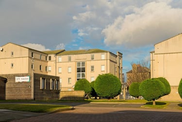 Premium Plus - 3 & 4 Bed Flat at Trinity Court, 9 Pittodrie Street, Old Aberdeen, Aberdeen, AB245QU - Image 8