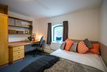 Enhanced Standard Shared at The Maltings, Whitemoor Road, Basford, Nottingham, NG60HN - Image 1