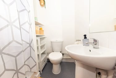 Balcony Room at X1 Arndale House, 89 London Road, City Centre, Liverpool, L38JA - Image 3