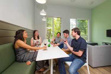 Canal View - En-Suite at Graystacks, 171 Castle Blvd, Dunkirk, Nottingham, NG71GY - Image 4