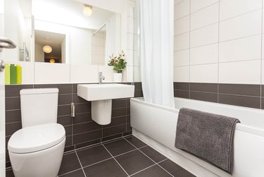 Standard - 2 Bed Flat at Froghall, 29 Froghall Road, Old Aberdeen, Aberdeen, AB243JL - Image 3