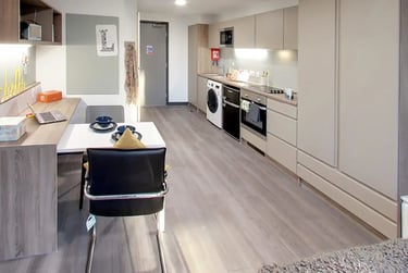 Premium Studio at Sycamore House, Woodhouse Square, Kirkstall, Leeds, LS31BP - Image 2