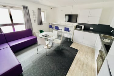 Classic En-Suite - Image 3