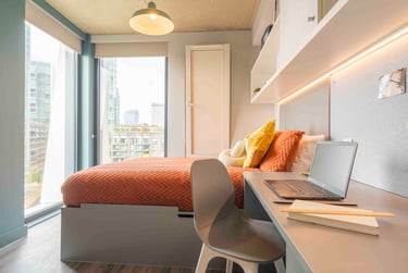 iQ Aldgate Student Halls, 60 Commercial Road, Aldgate, London, E1 1LP - Image 2