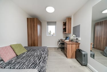 Loddon House Student Halls, Loddon House, Regis Park Road, Earley, Reading, RG6 7AJ - Image 3