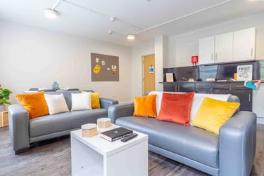 iQ Ty Willis House Student Halls, 6-8 High Street, City Centre, Bangor, LL57 1NP - Image 7