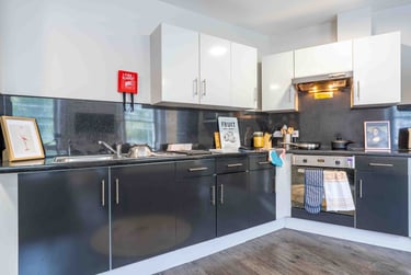 iQ Ty Willis House Student Halls, 6-8 High Street, City Centre, Bangor, LL57 1NP - Image 9