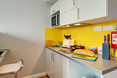 Studio bronze at Merchant Studios, 6 Havannah Street, City Centre, Glasgow, G40AJ - Image 11