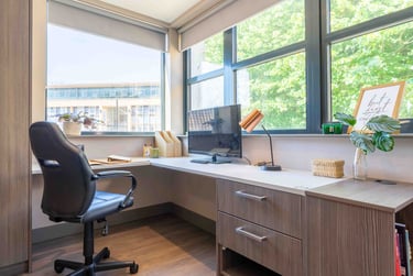 Silver Studio at iQ Water Lane House, Temple Street, Clifton, Bristol, BS16HS - Image 2