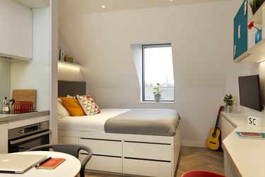 Student Castle Cambridge Student Halls, 1 Milton Road, City Centre, Cambridge, CB4 1UY - Image 1