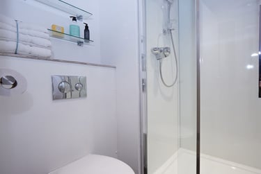 Premier Plus Studio at Woodside House, 90 South Woodside Road, Maryhill, Glasgow, G206NL - Image 6