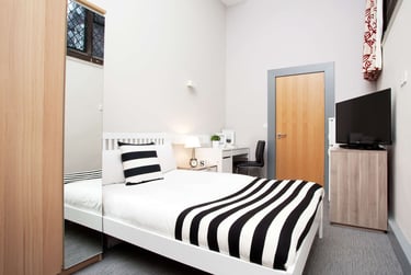 The Priory Student Halls, Springfield Mount, University Of Leeds, Leeds, LS2 9NG - Image 9