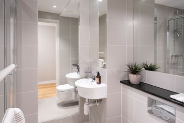 Portchester House Student Halls, 50 New Kent Road, Elephant & Castle, London, SE1 6SH - Image 6