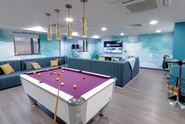 Standard Studio  at Sycamore House, Woodhouse Square, Kirkstall, Leeds, LS31BP - Image 6