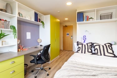 Silver Deluxe Studio at The Barn, Bampfylde Street, Newtown, Exeter, EX12FQ - Image 5