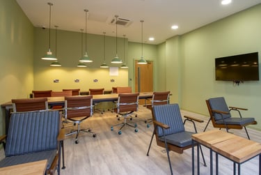 Silver Deluxe Studio at The Barn, Bampfylde Street, Newtown, Exeter, EX12FQ - Image 1