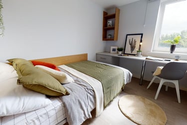 iQ Leeds Student Halls, Cross Chancellor Street, City Centre, Leeds, LS6 2TL - Image 1