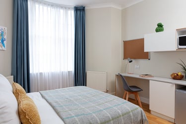 Topp Accommodation Student Halls, 16-18 Regency Square, City Centre, Brighton, BN1 2FG - Image 2