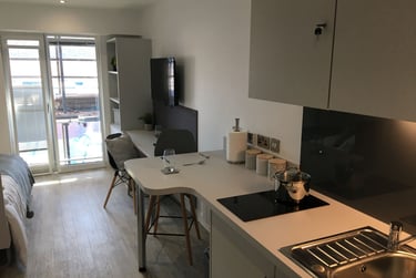 The Metropolis Student Halls, 16 The Midway, Central, Newcastle under Lyme, ST5 1FB - Image 3