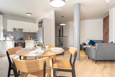 iQ Hollingworth House Student Halls, Fairfield Street, City Centre, Manchester, M1 3GN - Image 4